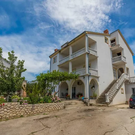 Nevenka 2 Guest house 3*